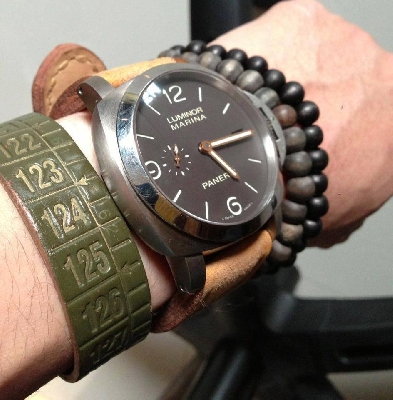 arm brand02